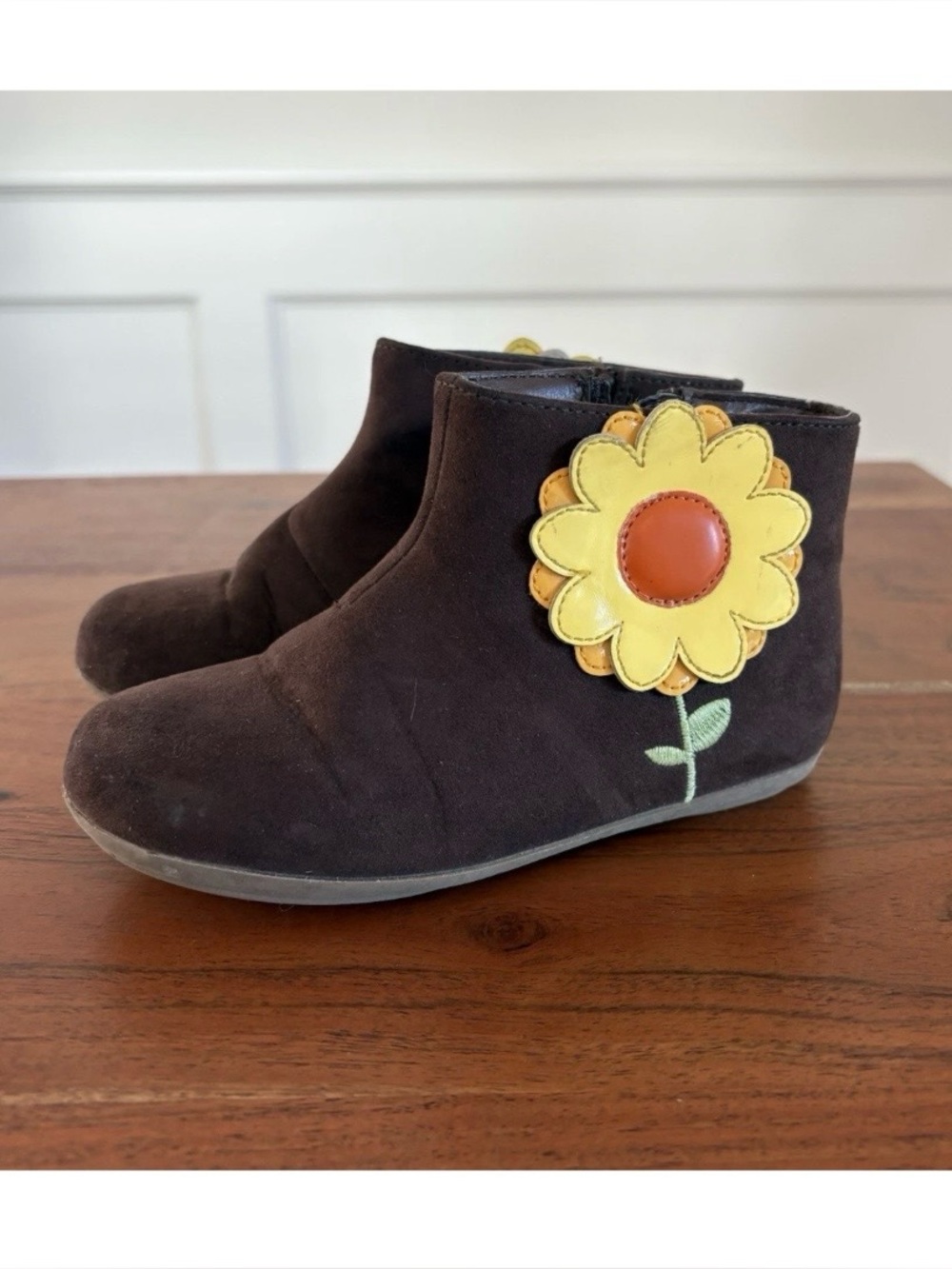 Gymboree Vintage Sunflower Smiles Harvest Brown Suede Boots Booties Toddler 10